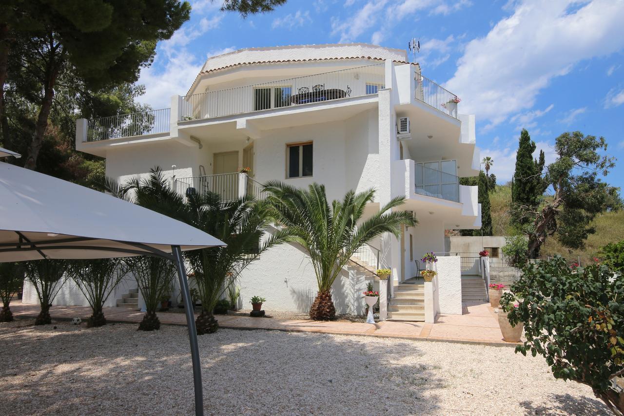 Villa Aurora Giardini-Naxos Buitenkant foto