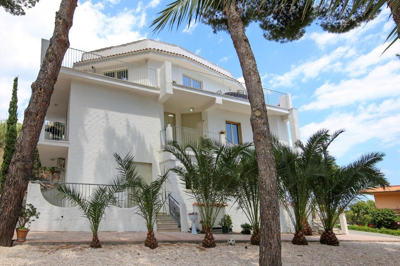 Villa Aurora Giardini-Naxos Buitenkant foto