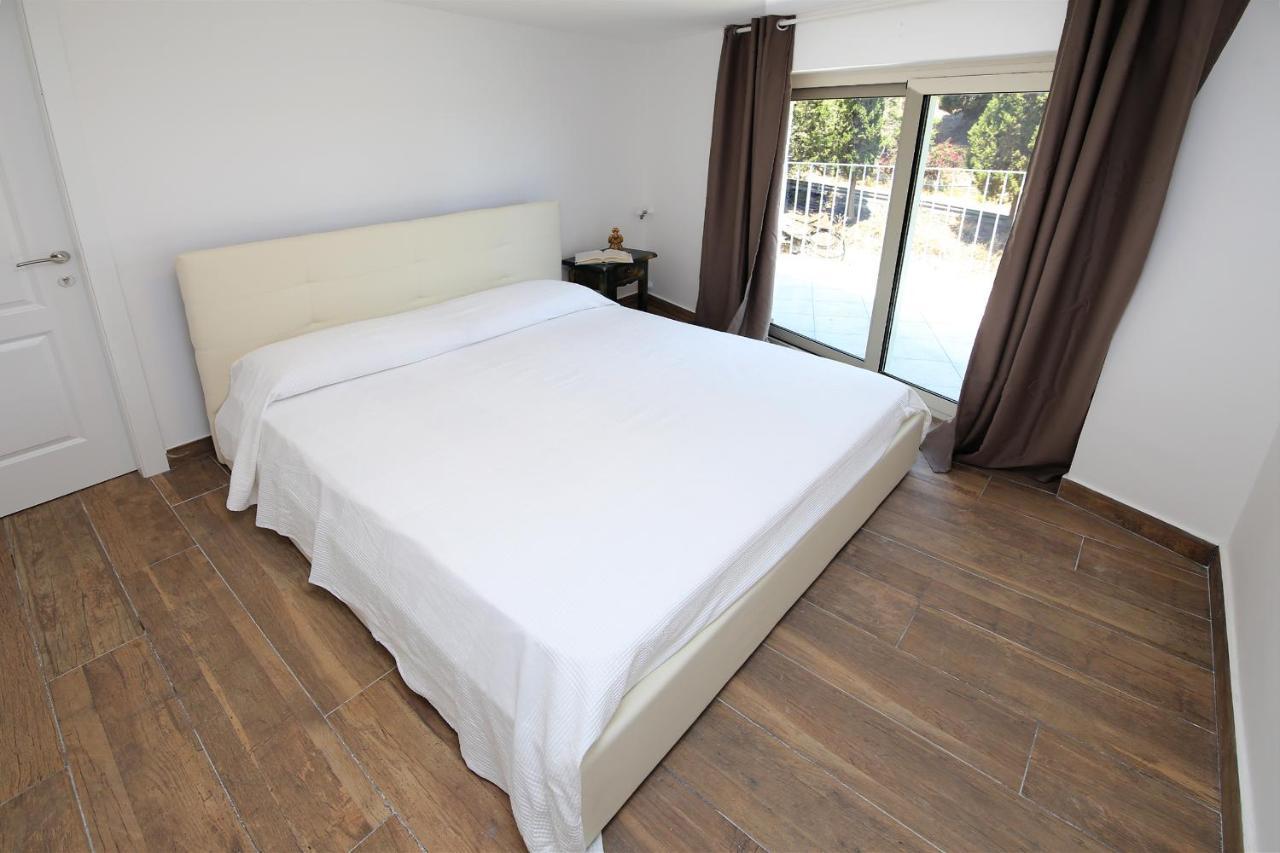 Villa Aurora Giardini-Naxos Buitenkant foto